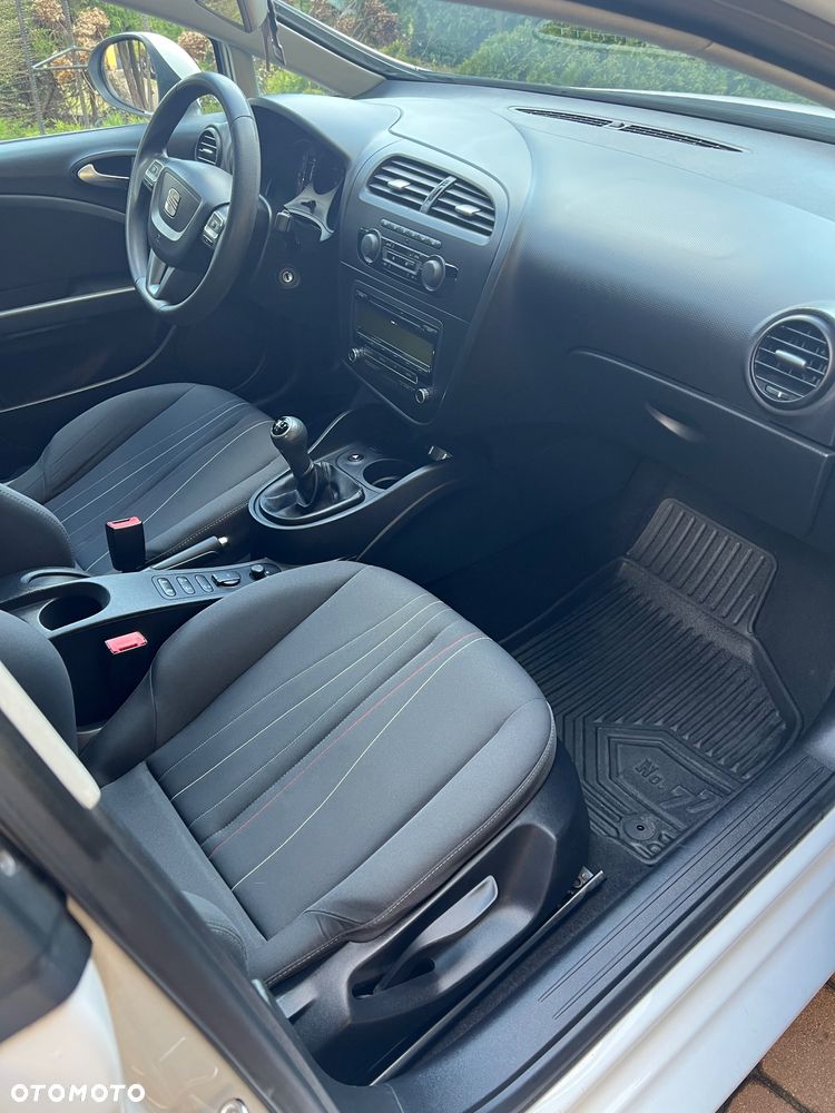 Seat Leon 1.6 TDI Ecomotive Reference - 6