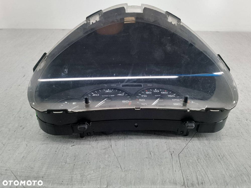LICZNIK PEUGEOT 206 FL 9659728880 1.4 HDI - 2