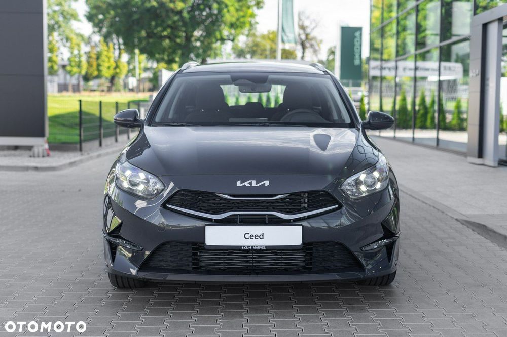 Kia Ceed - 5