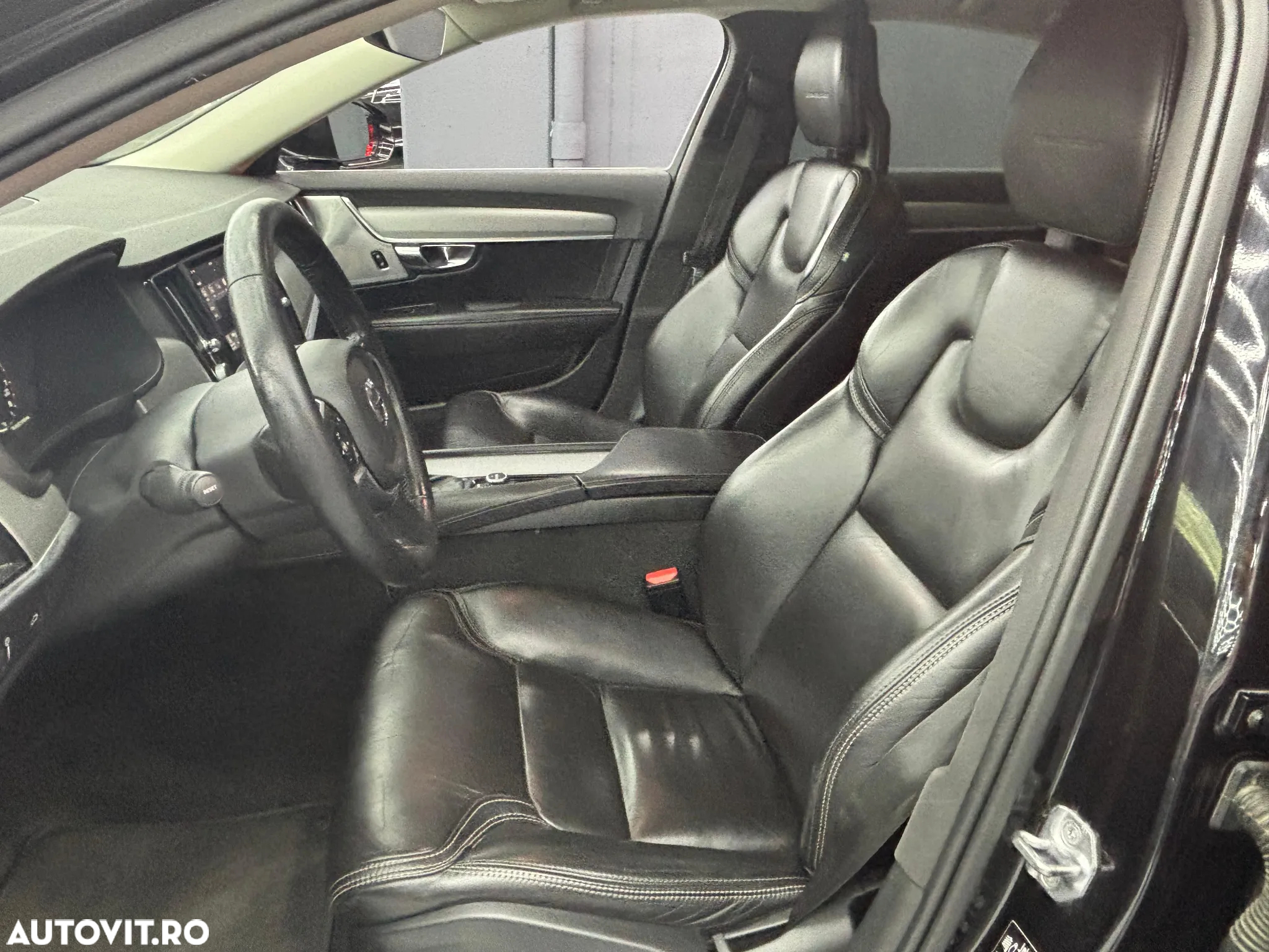 Volvo S90 T6 AWD Geartronic Momentum - 22
