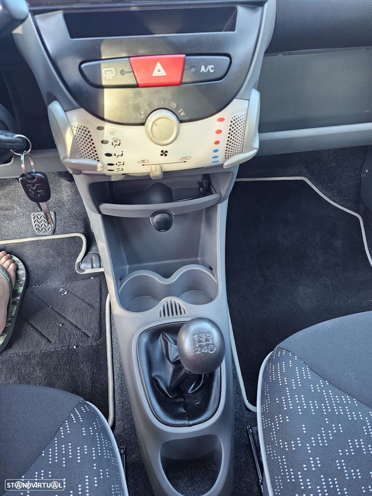 Peugeot 107 1.0 Urban - 13