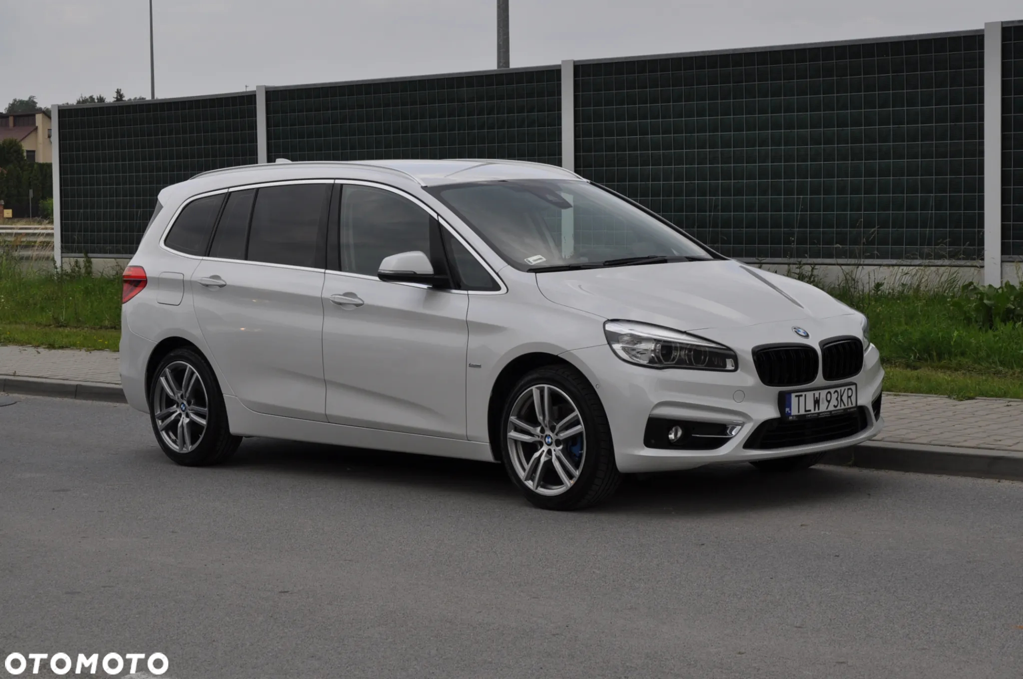 BMW Seria 2 216d Luxury Line - 28