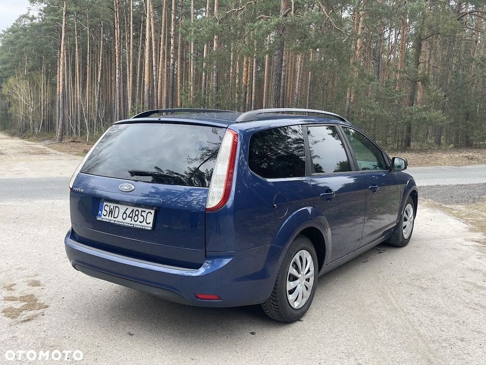 Ford Focus 1.6 16V Style+ - 4