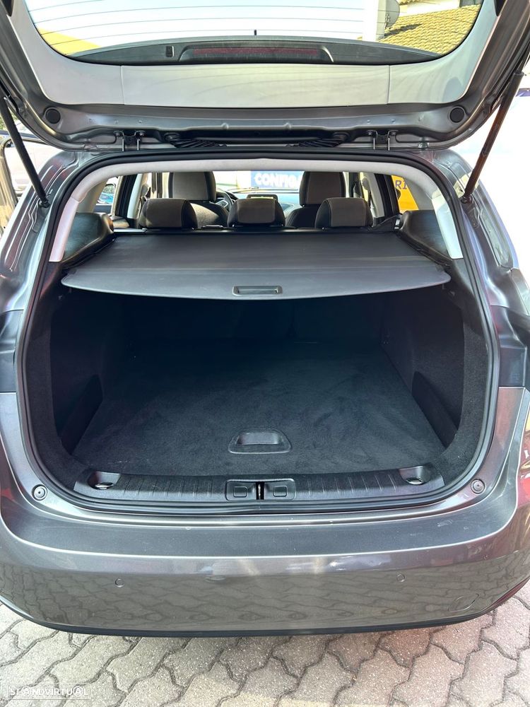 Fiat Tipo Station Wagon 1.3 M-Jet Lounge - 25