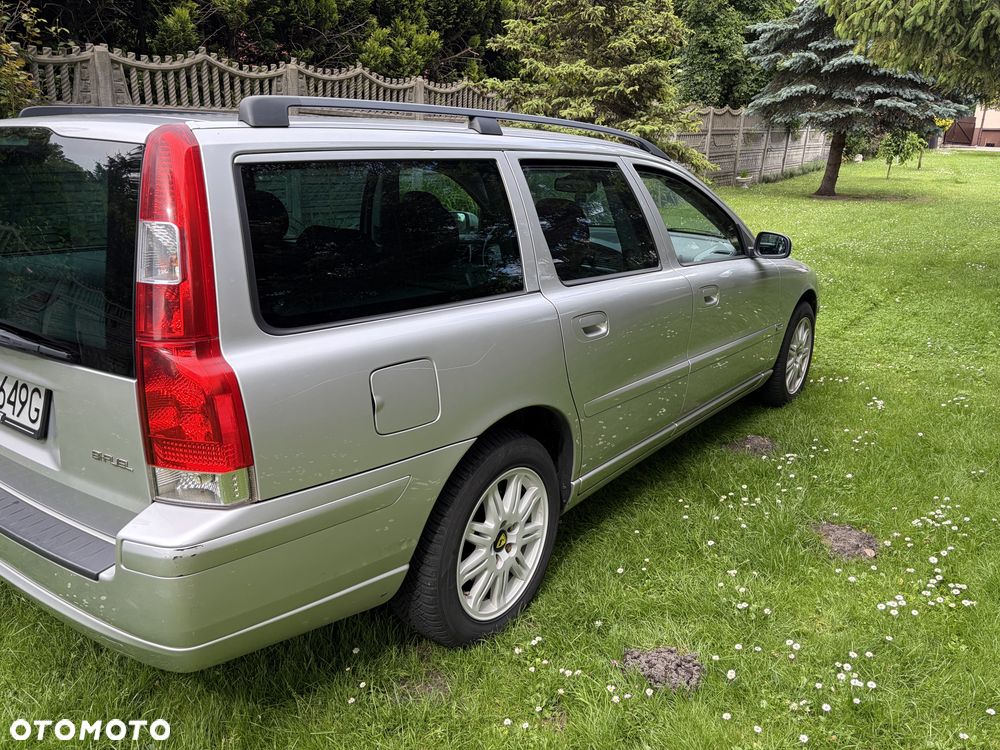 Volvo V70 2.4 Momentum - 8
