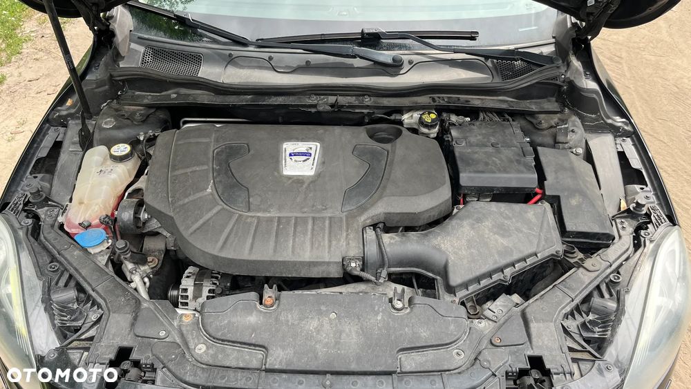 Volvo V40 D3 Momentum - 13