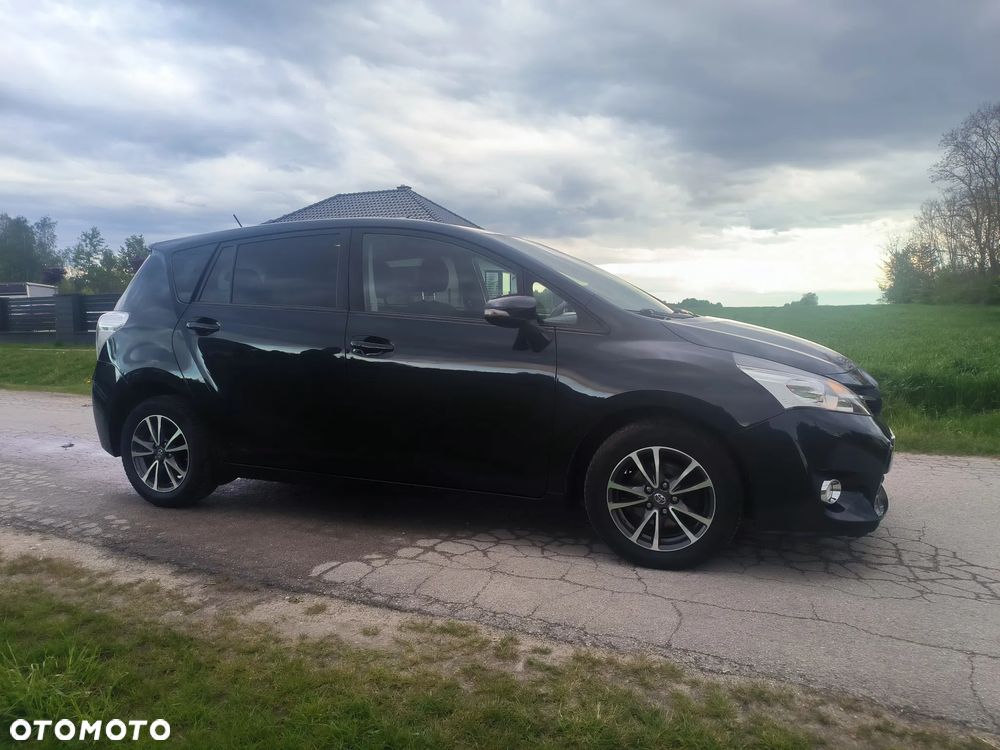 Toyota Verso - 8