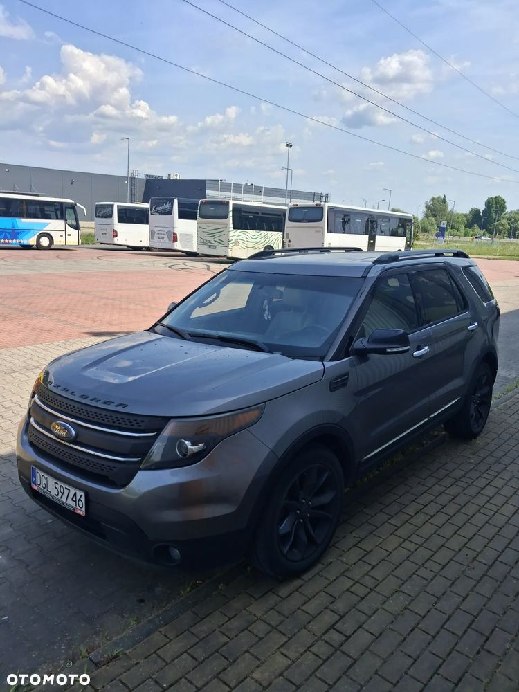Ford Explorer - 3