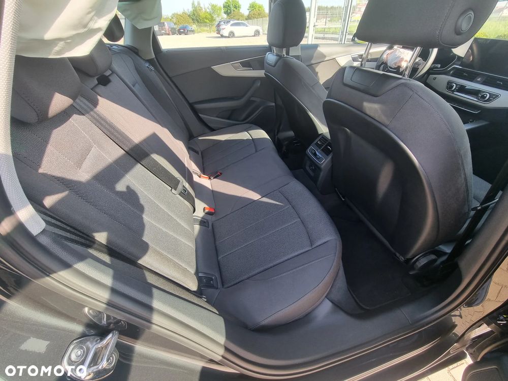 Audi A4 Avant 35 TDI S tronic - 8