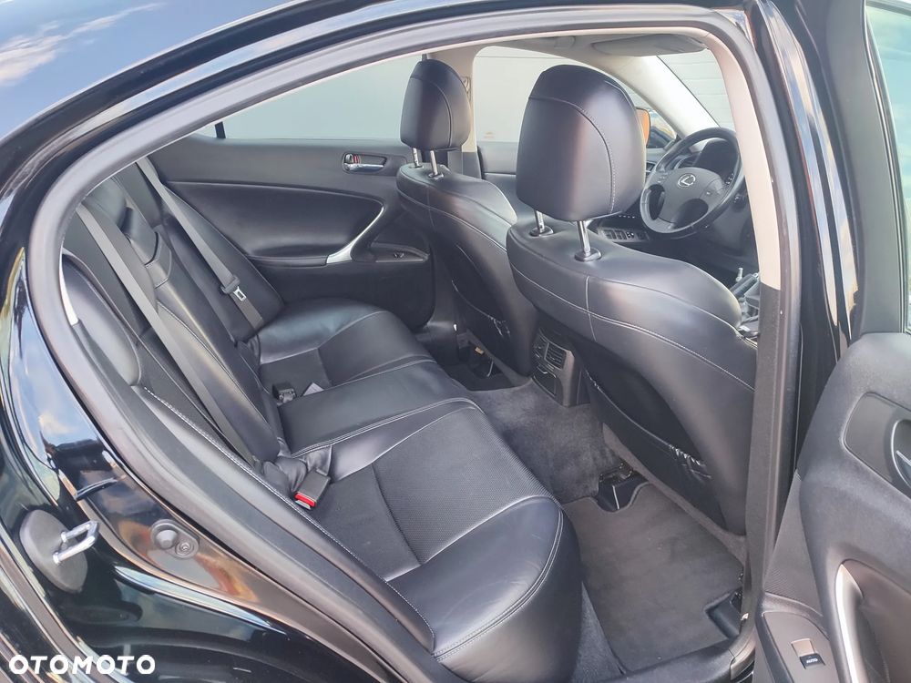 Lexus IS 220 D Comfort - 8