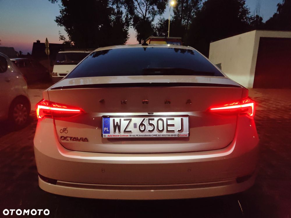 Skoda Octavia 1.5 TSI ACT Ambition - 8