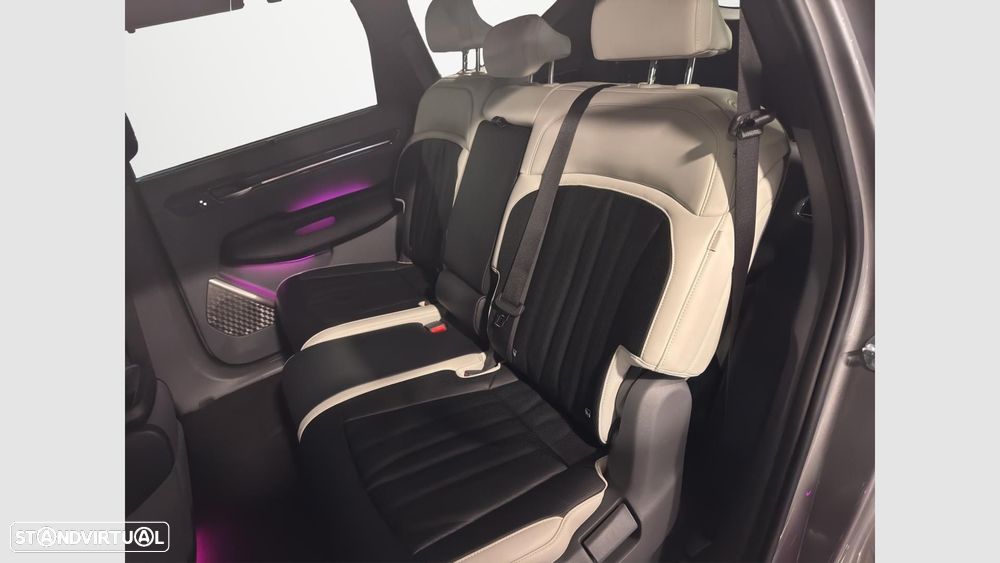 Kia EV9 98.8 kWh GT-Line AWD - 10