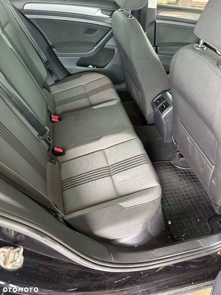 Volkswagen Golf 1.6 TDI BlueMotion Technology Allstar - 14