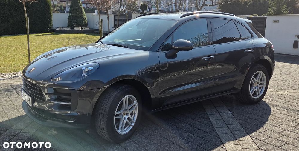 Porsche Macan Standard - 1