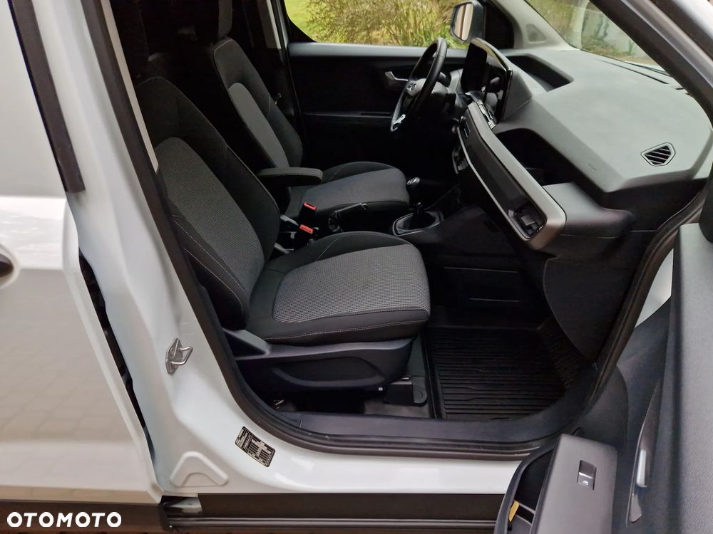 Ford Transit Courier - 7