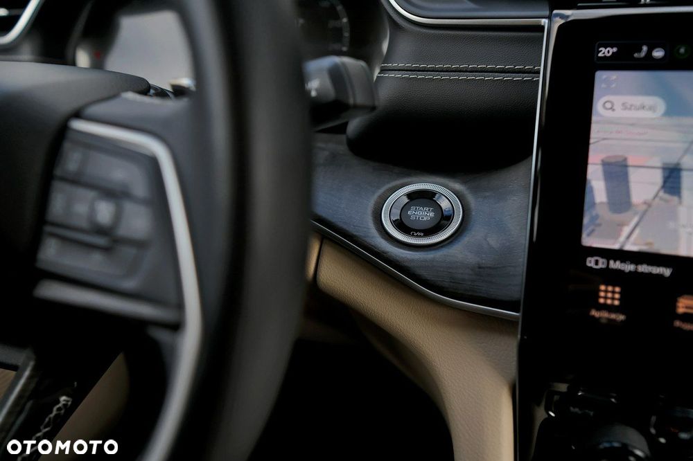 Jeep Grand Cherokee - 28