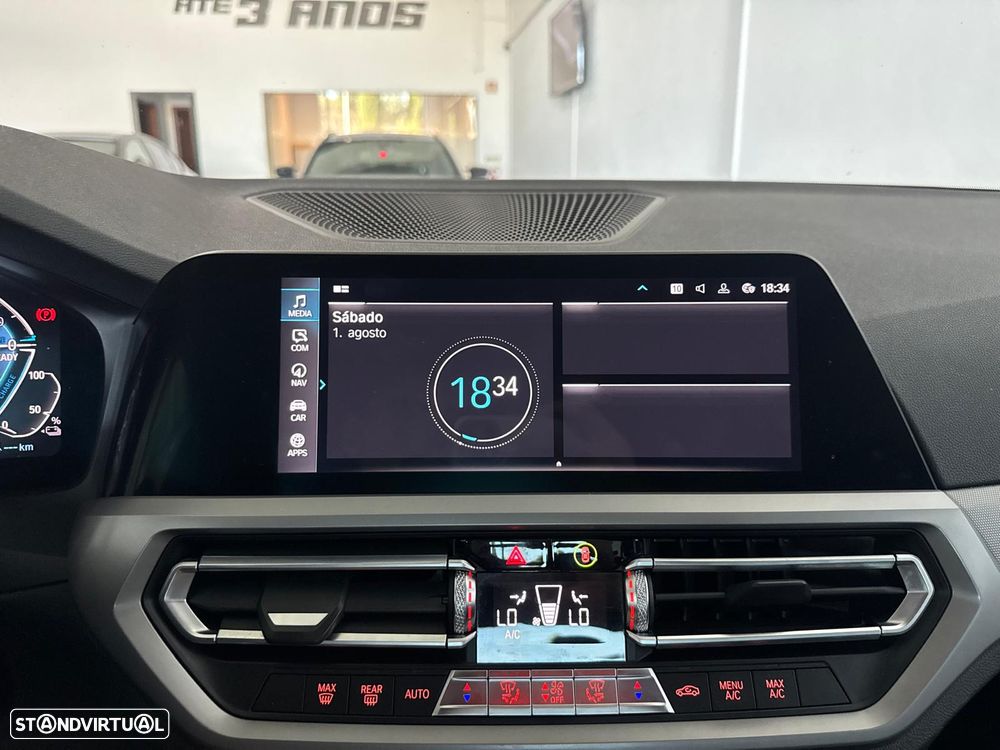 BMW 330 e Pack M Auto - 17