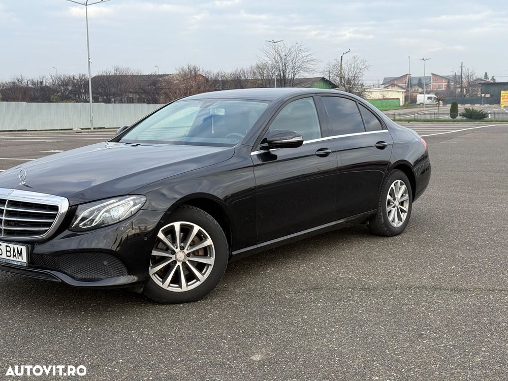 Mercedes-Benz E 220 d 9G-TRONIC - 1
