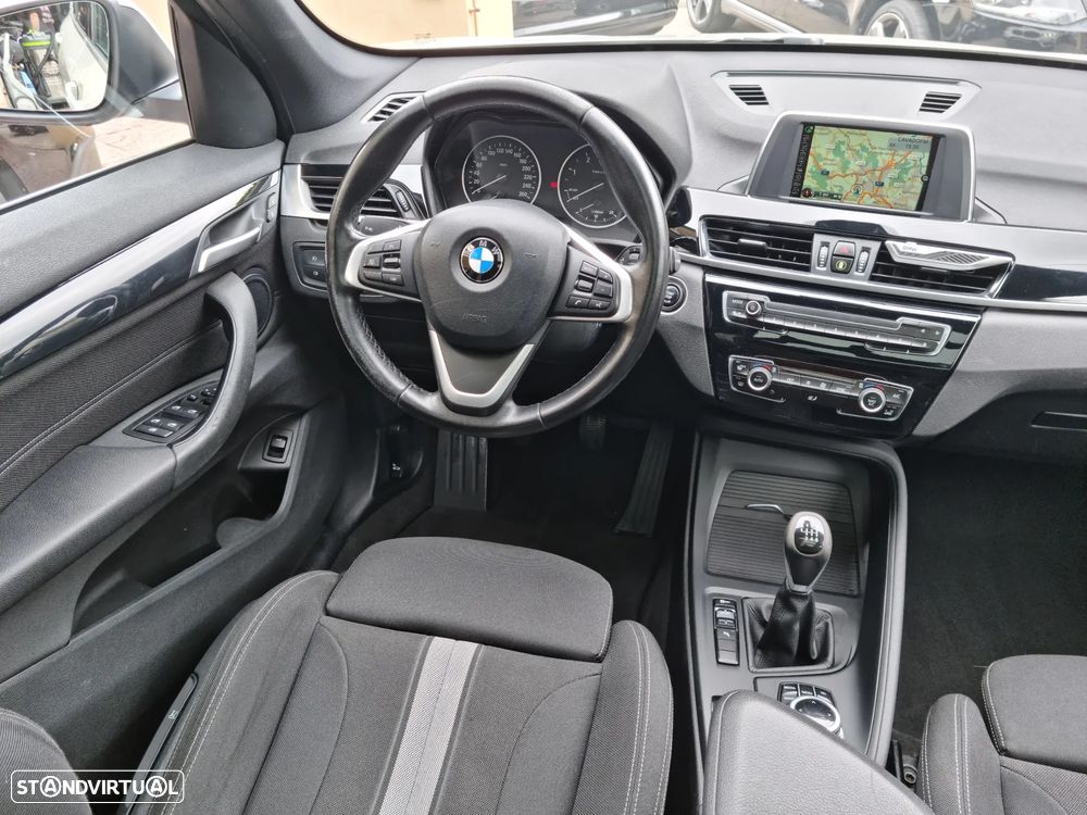 BMW X1 16 d sDrive Line Sport - 25