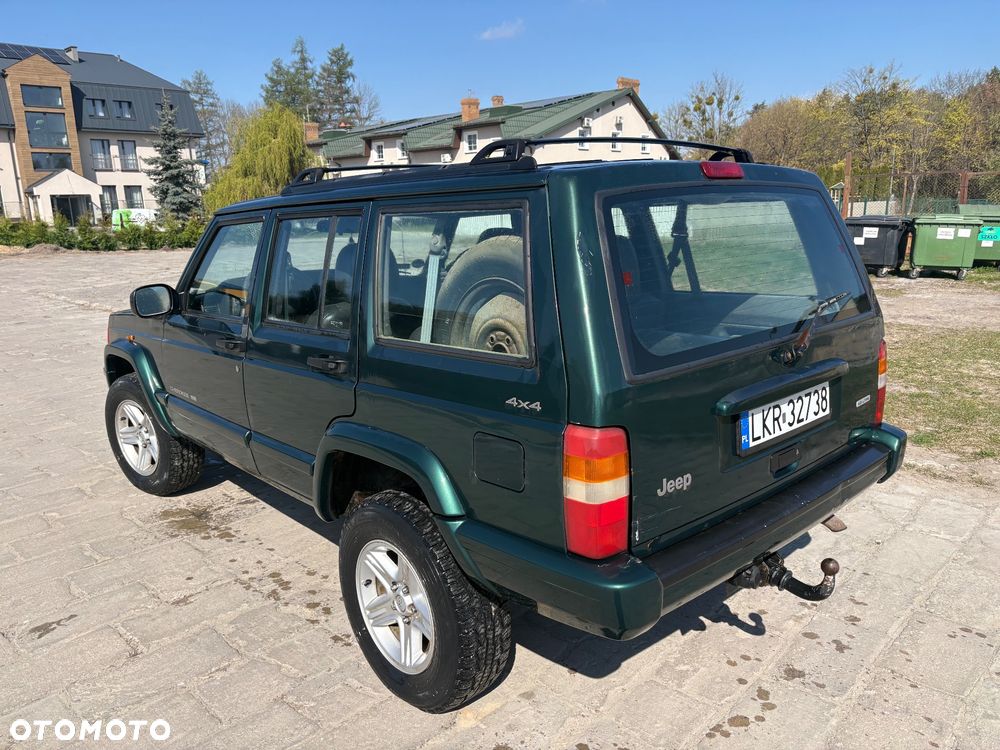 Jeep Cherokee - 2