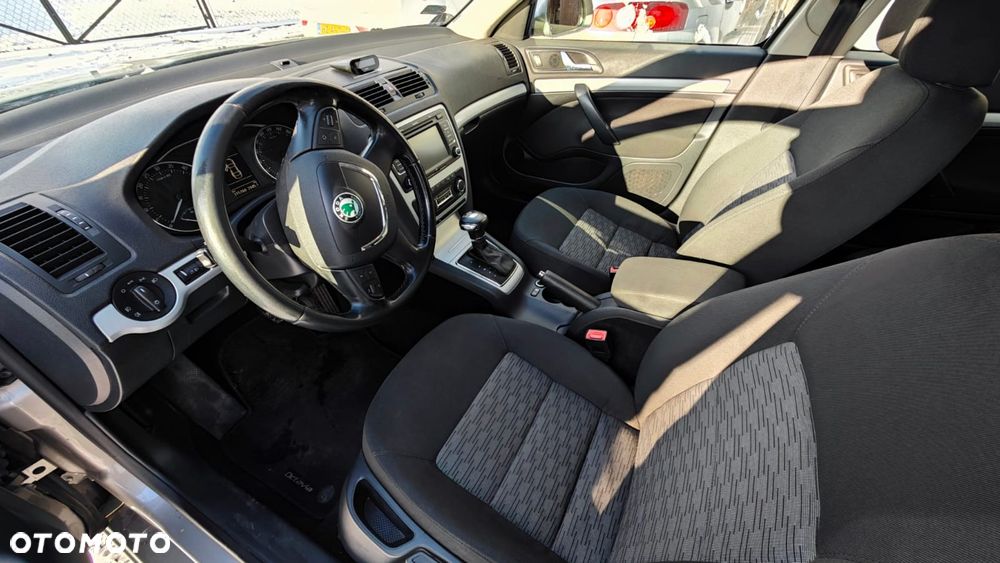 Skoda Octavia 1.6 TDI Ambition DSG - 12