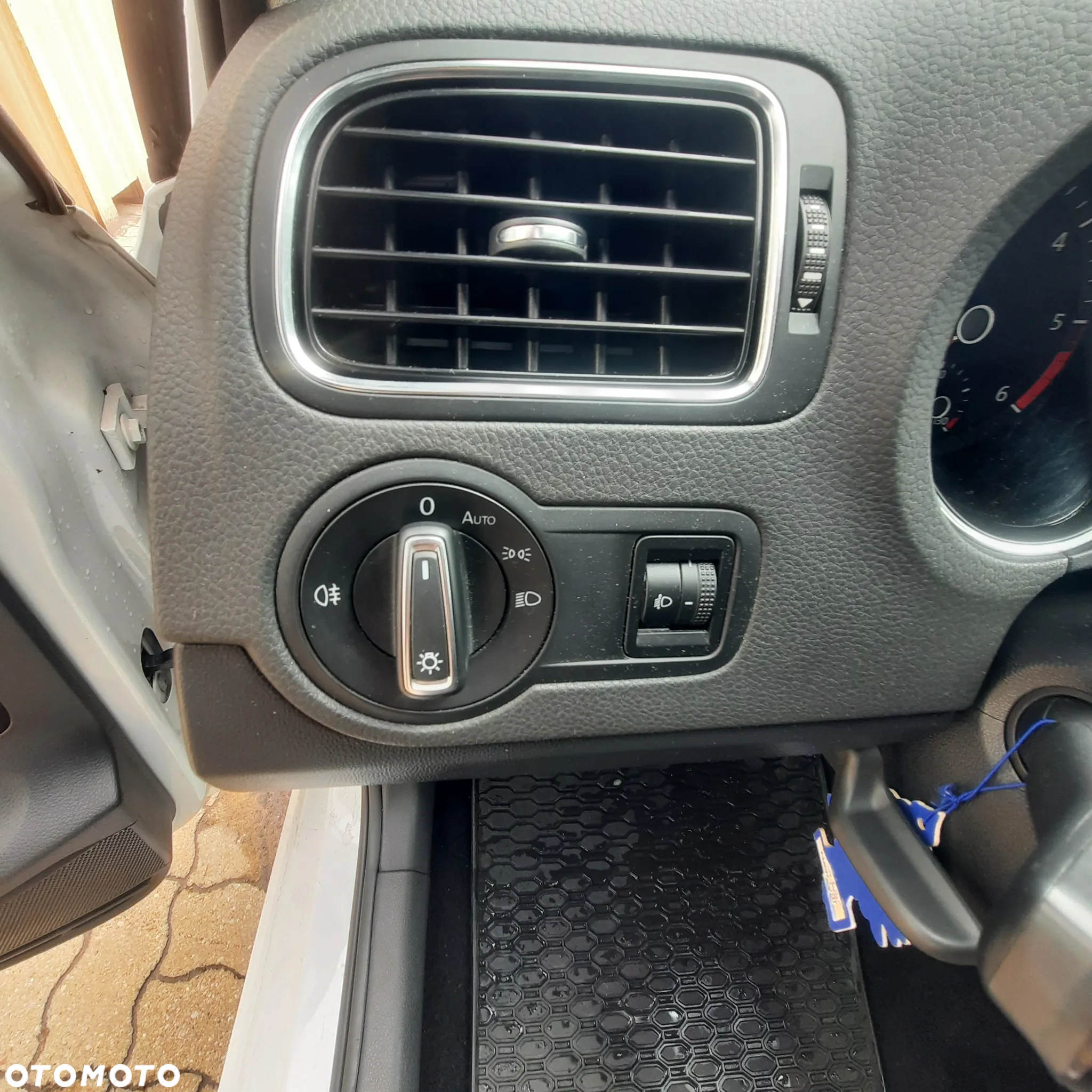 Volkswagen Polo 1.4 TDI (Blue Motion Technology) Comfortline - 18