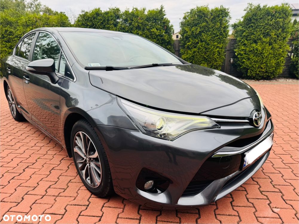 Toyota Avensis 2.0 D-4D Prestige - 1