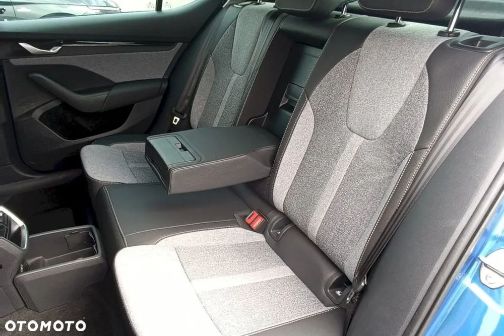 Skoda Octavia 1.5 TSI mHEV Drive Selection DSG - 12
