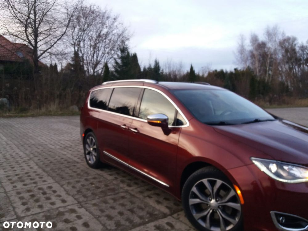 Chrysler Pacifica - 7