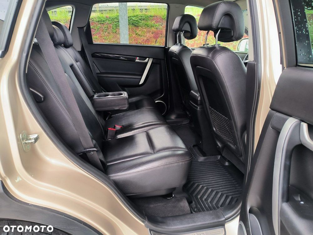 Chevrolet Captiva - 22