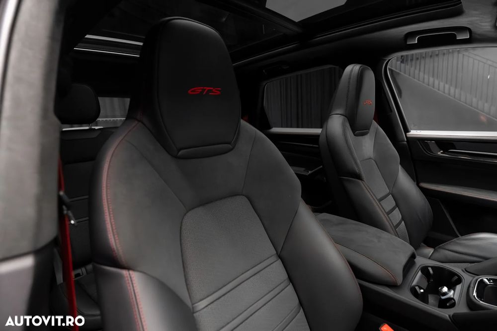 Porsche Cayenne GTS - 34