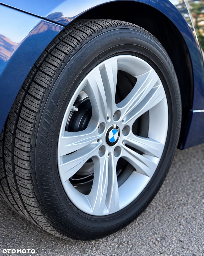 BMW Seria 3 330i Luxury Line sport - 20