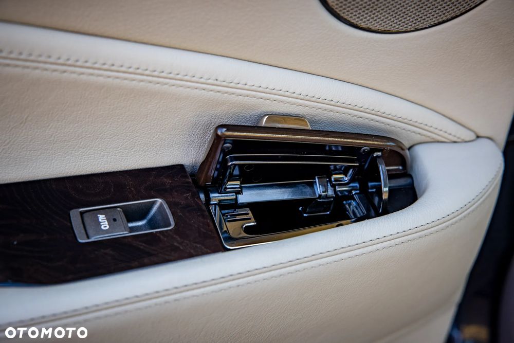 Lexus LS 460 Prestige - 20