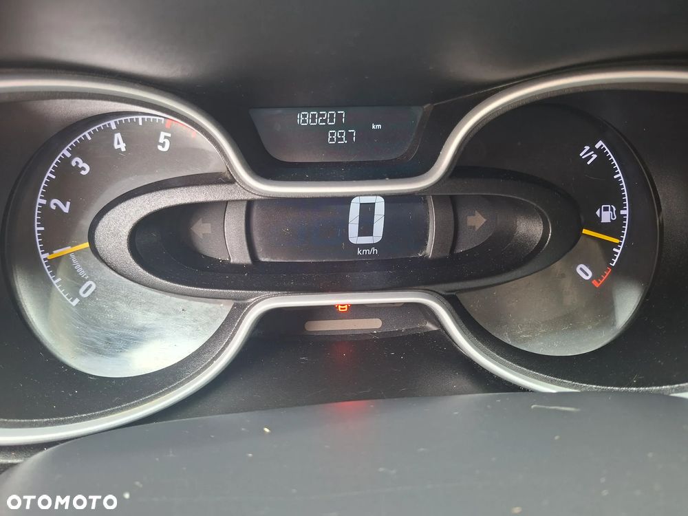 Opel Vivaro - 31