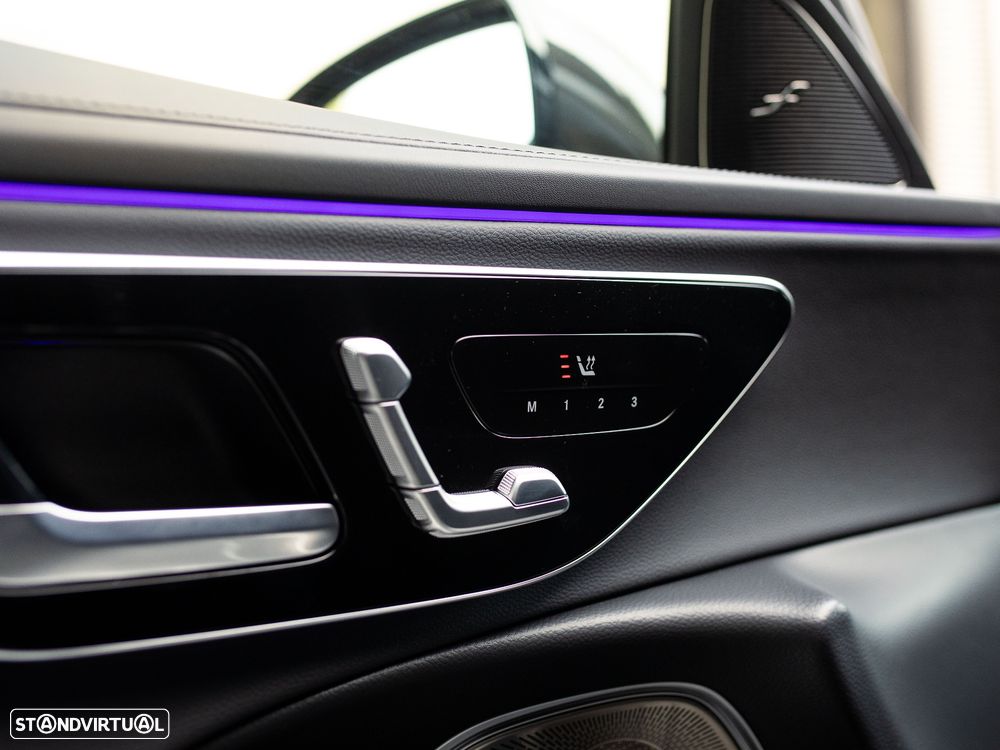 Mercedes-Benz E 300 de AMG Line - 30