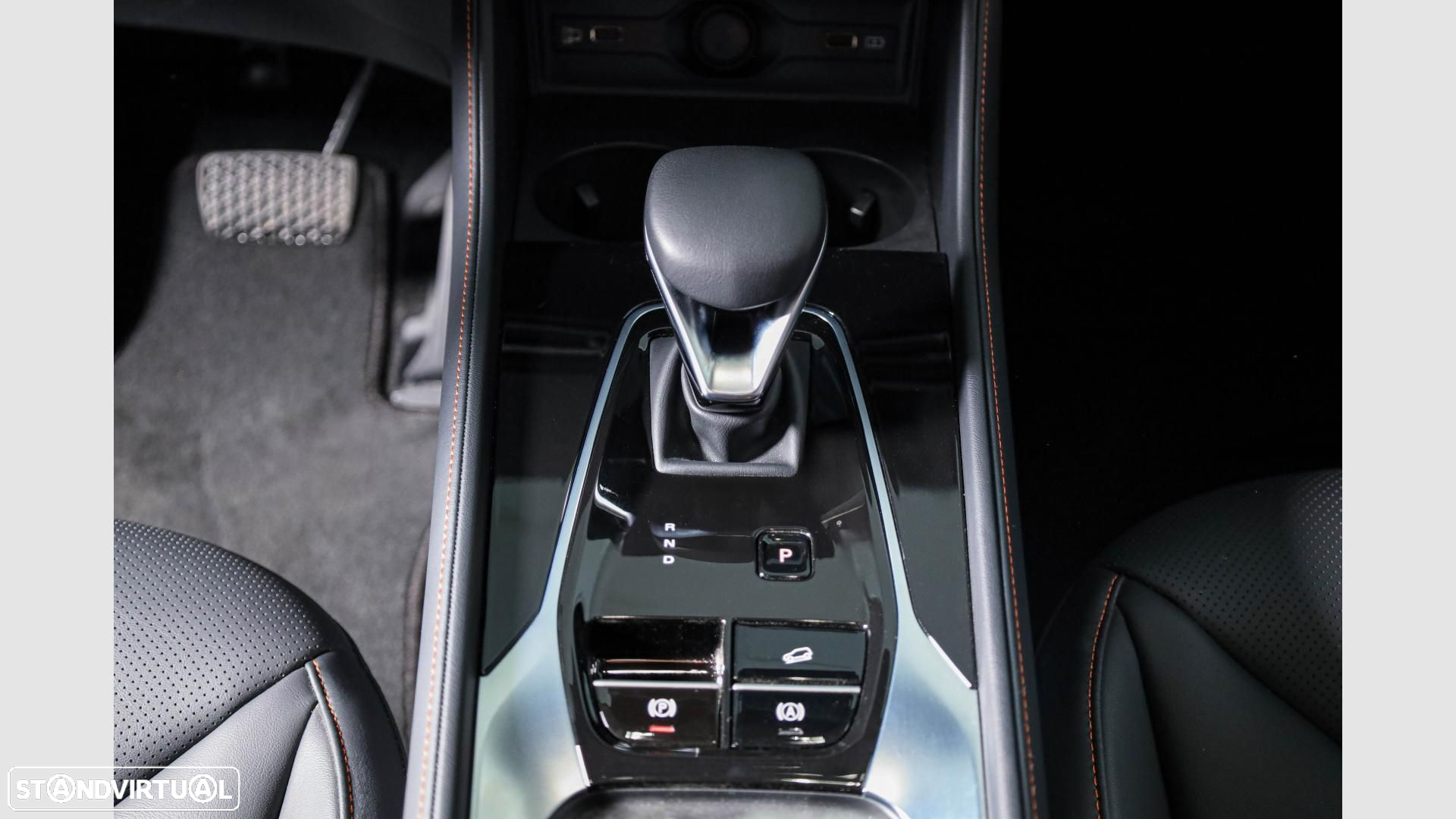 MG EHS 1.5 T-GDI Plug-in Hybrid Luxury - 14