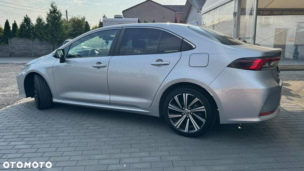 Toyota Corolla - 4