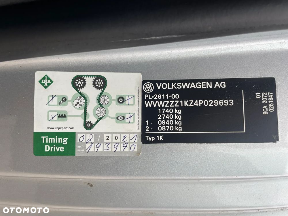 Volkswagen Golf - 14