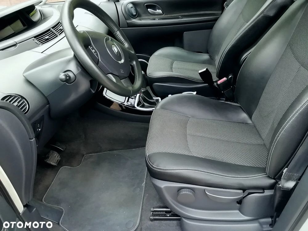 Renault Grand Espace Gr 2.0 dCi Voyage - 17