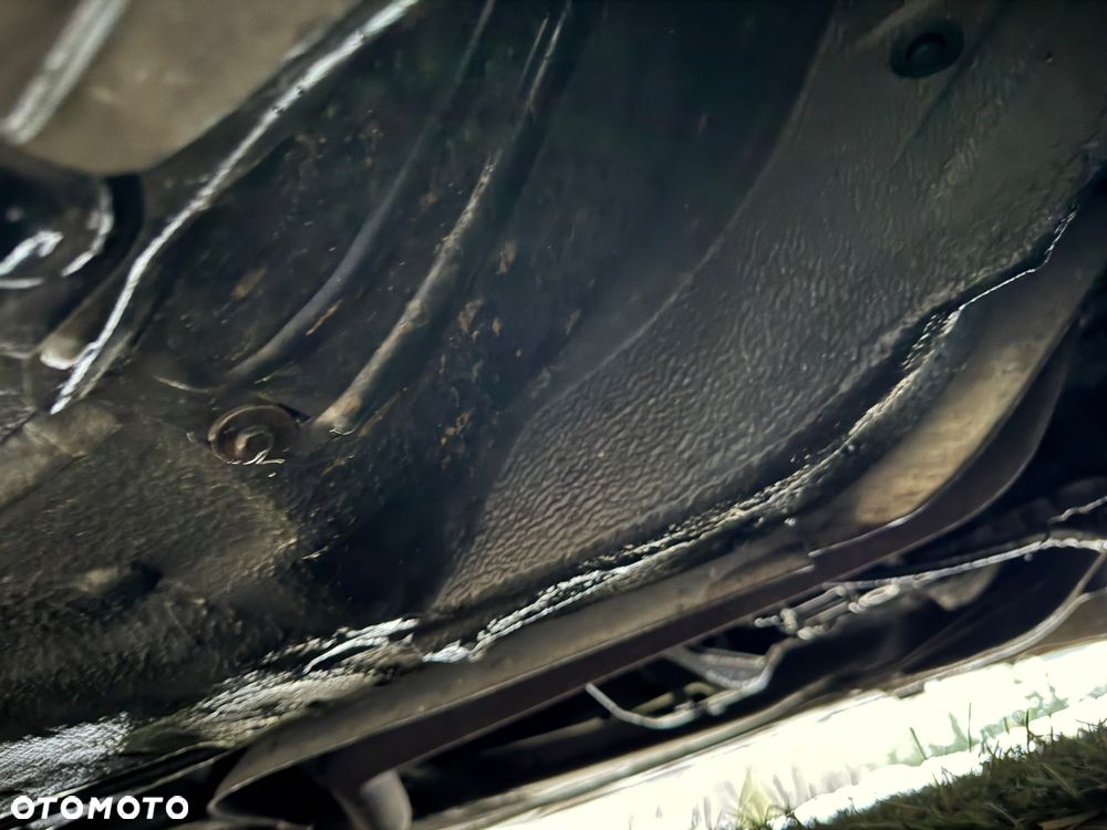 Mercedes-Benz W124 (1984-1993) - 27