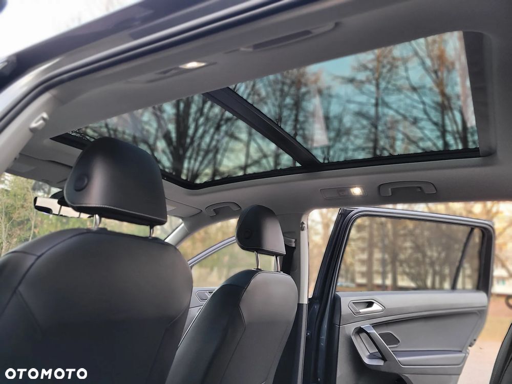 Volkswagen Tiguan Allspace - 17