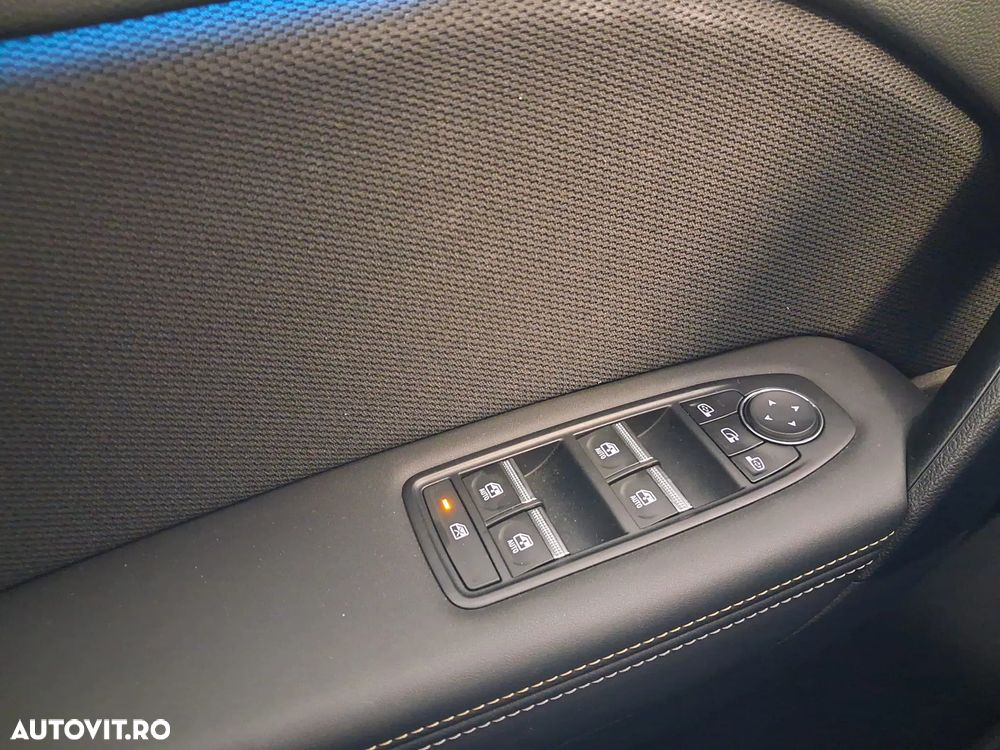 Renault Symbioz - 12