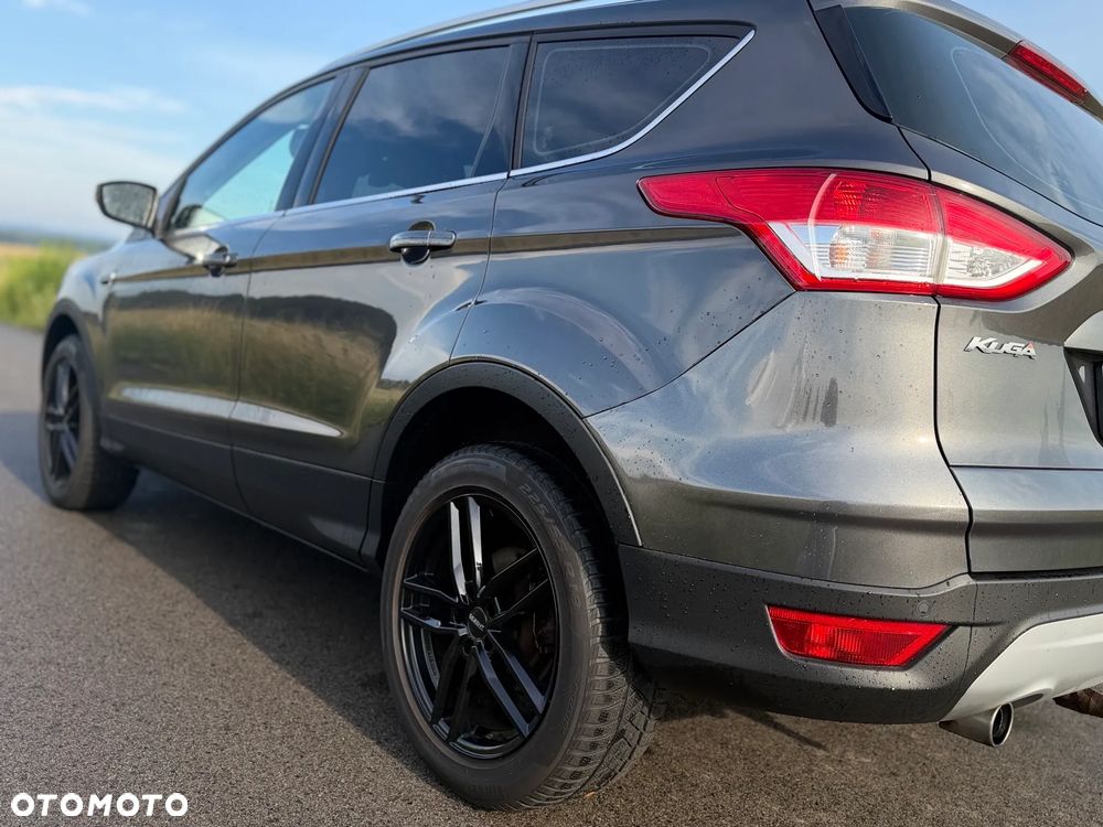 Ford Kuga 1.5 EcoBoost 2x4 Titanium - 22