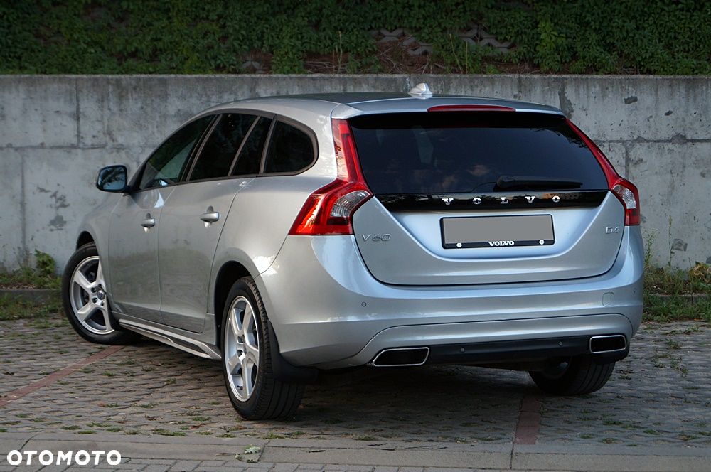 Volvo V60 D4 Geartronic Summum - 5