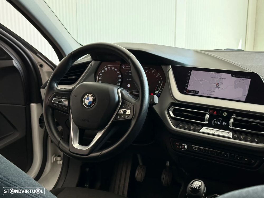 BMW 118 - 12