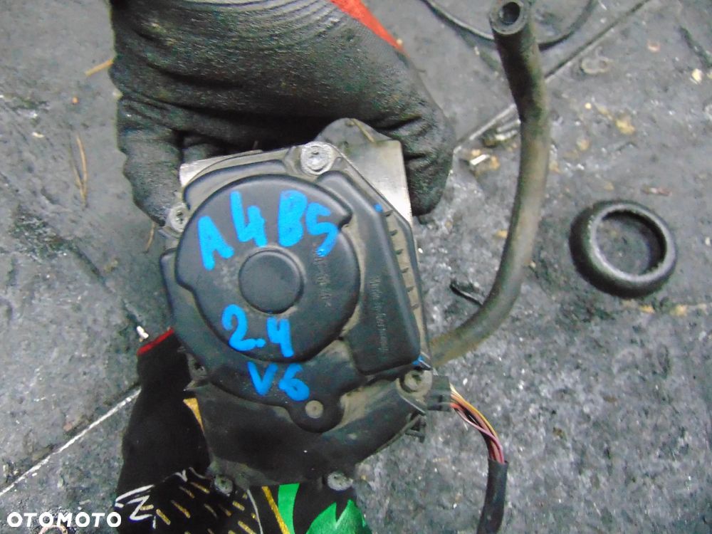 Przepustnica Audi a4 b5 2,4 v6