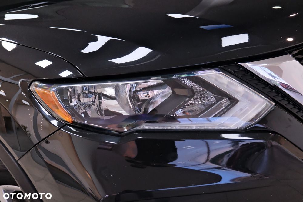 Nissan Rogue - 5