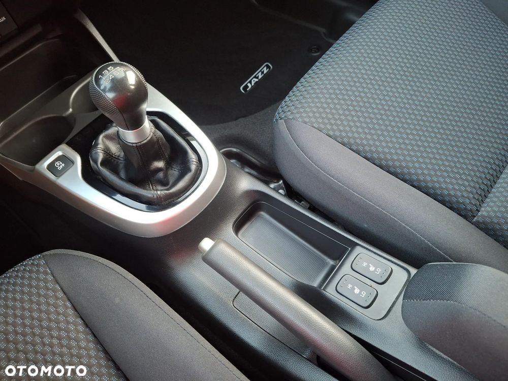 Honda Jazz 1.3 Trend - 12