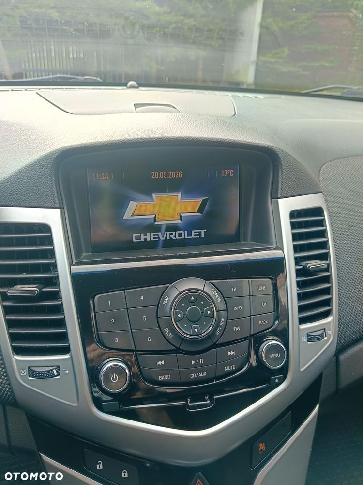 Chevrolet Cruze 1.8 LT+ - 12