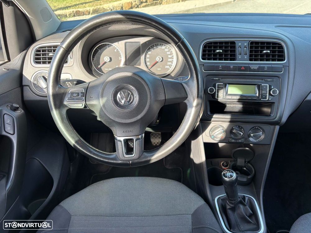 VW Polo 1.6 TDI Confortline BlueMotion - 6